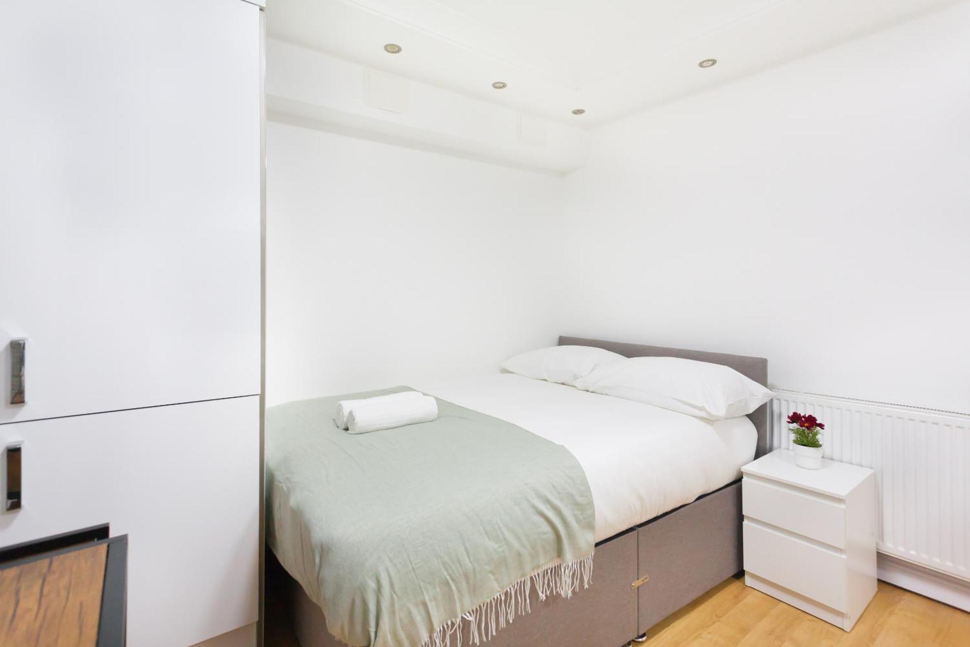 Eurostar Budget Rooms - Next To Kings Cross & Eurostar Train Station Londyn Zewnętrze zdjęcie